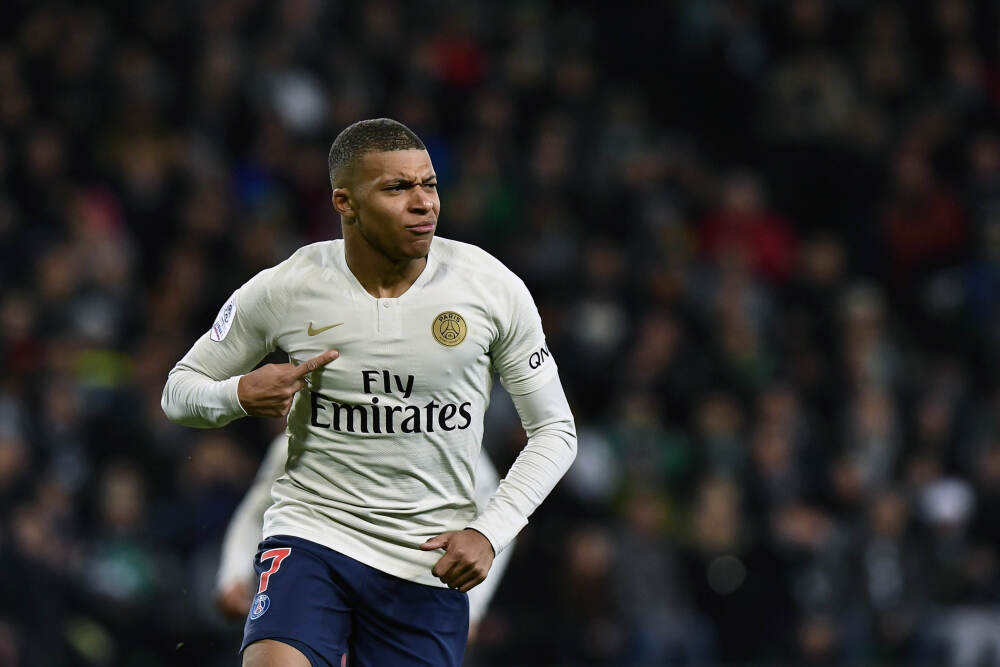 香港特区政府公布外墙棚网抽检新制度